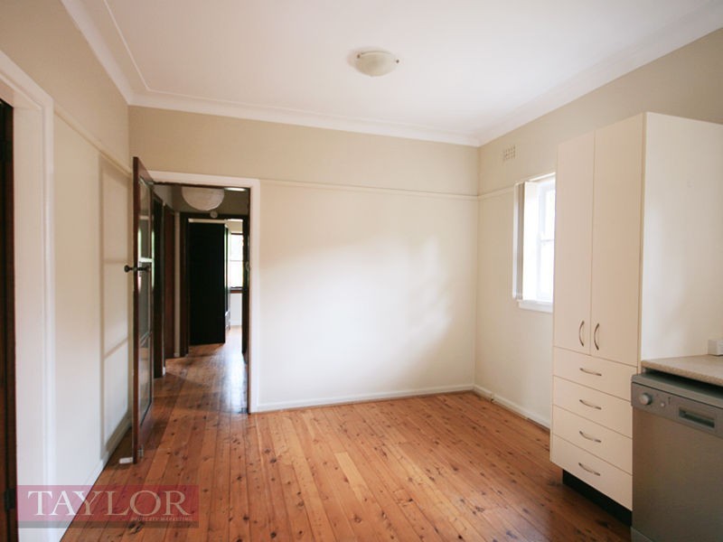 8 Prindle Street, Oatlands NSW 2117