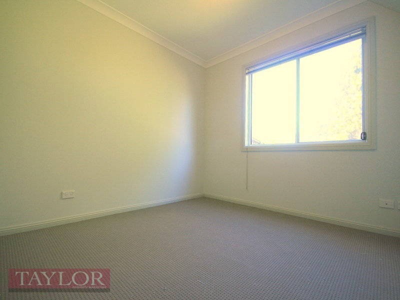 18 Hunterford Crescent, Oatlands NSW 2117