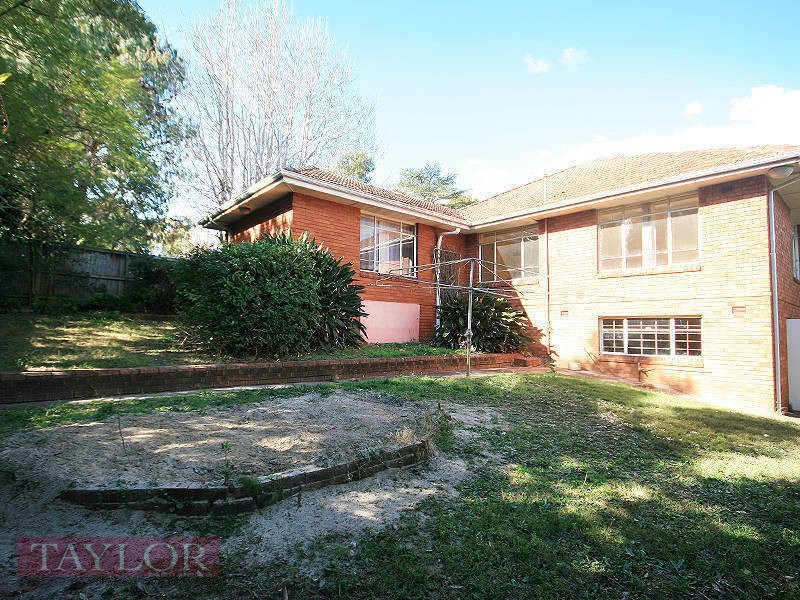 5 Oatlands Crescent, Oatlands NSW 2117