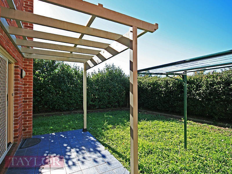 1/6 Blossom Place, Quakers Hill NSW 2763