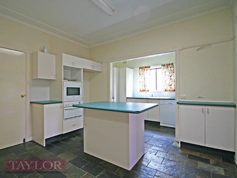 36 Alanas Avenue, Oatlands NSW 2117