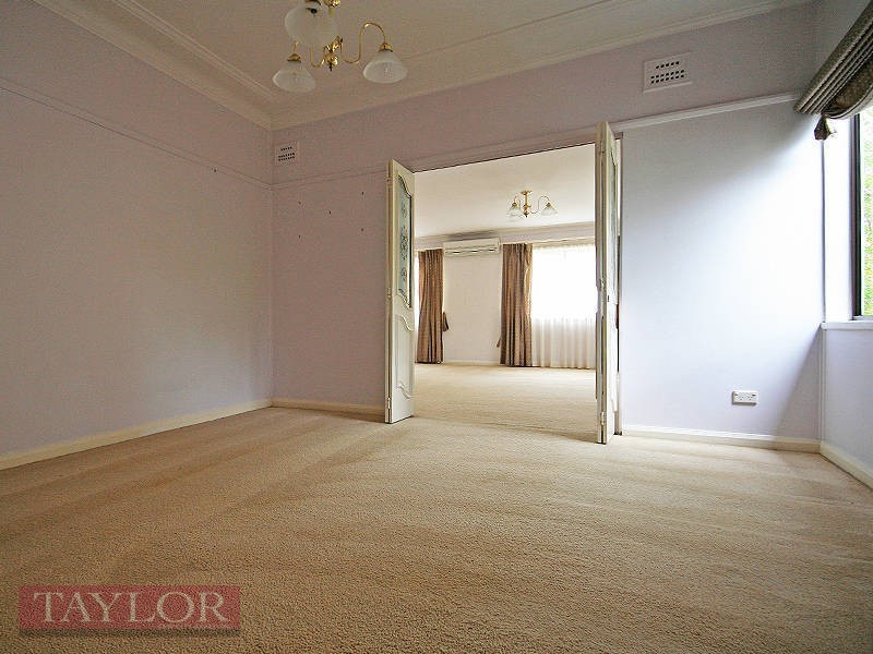 36 Alanas Avenue, Oatlands NSW 2117