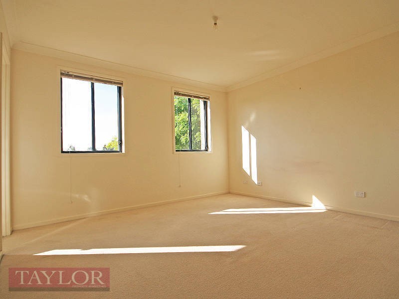 6 Rory Court, Glenwood NSW 2768