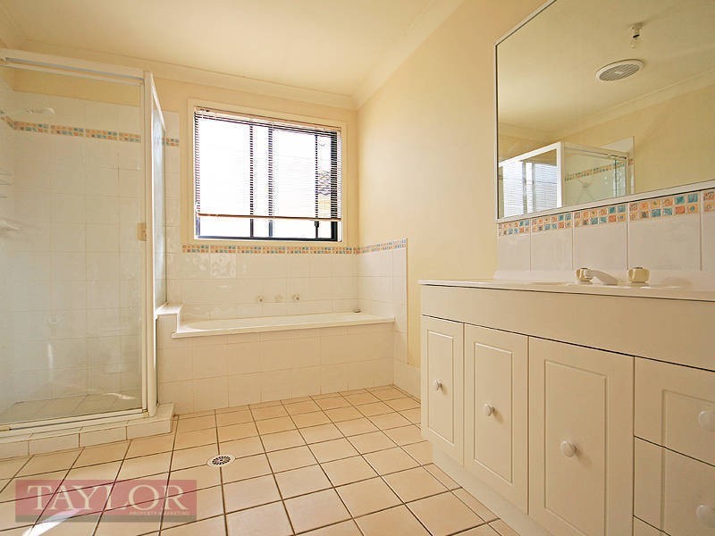 6 Rory Court, Glenwood NSW 2768