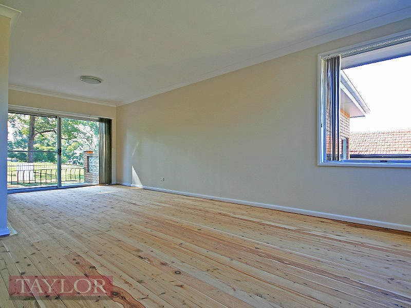 11 Niblick Crescent, Oatlands NSW 2117