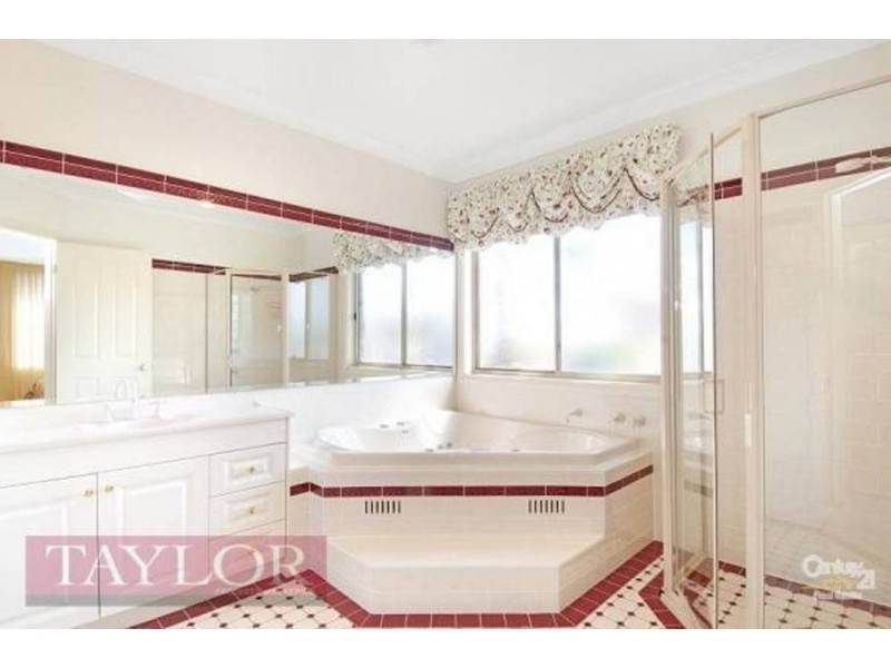 81 Redden Drive, Kellyville NSW 2155