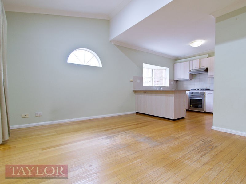 91/40  Strathalbyn Drive, Oatlands NSW 2117