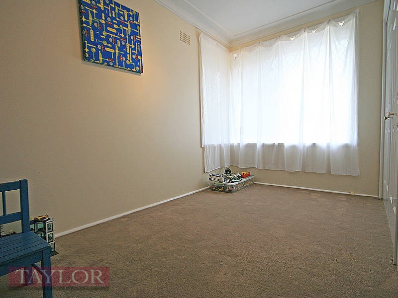 11 Snowdon Avenue, Carlingford NSW 2118