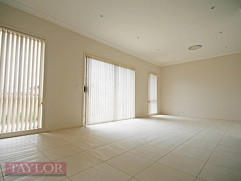 16 Bulbi Street, Pemulwuy NSW 2145