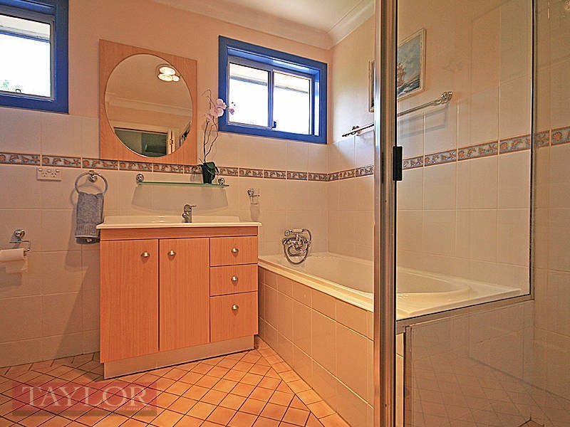 2a Brooker Street, Oatlands NSW 2117