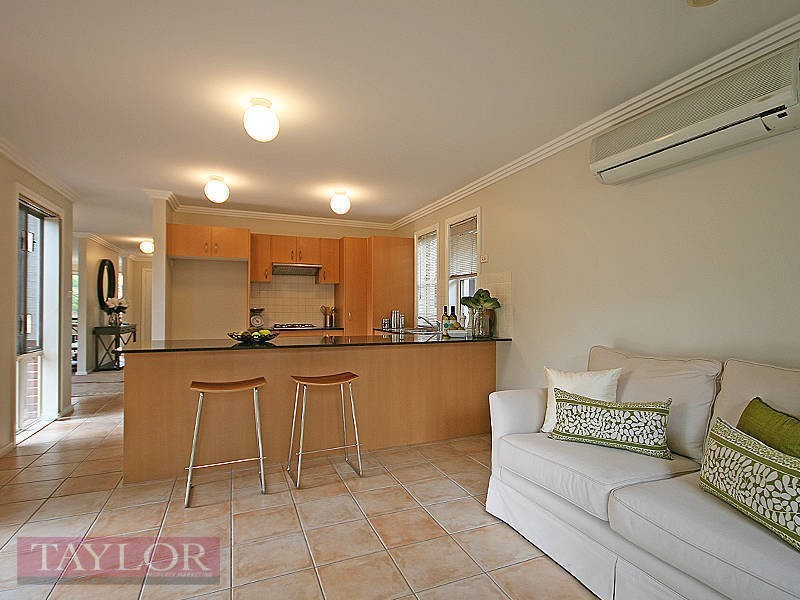 19 Hunterford Crescent, Oatlands NSW 2117