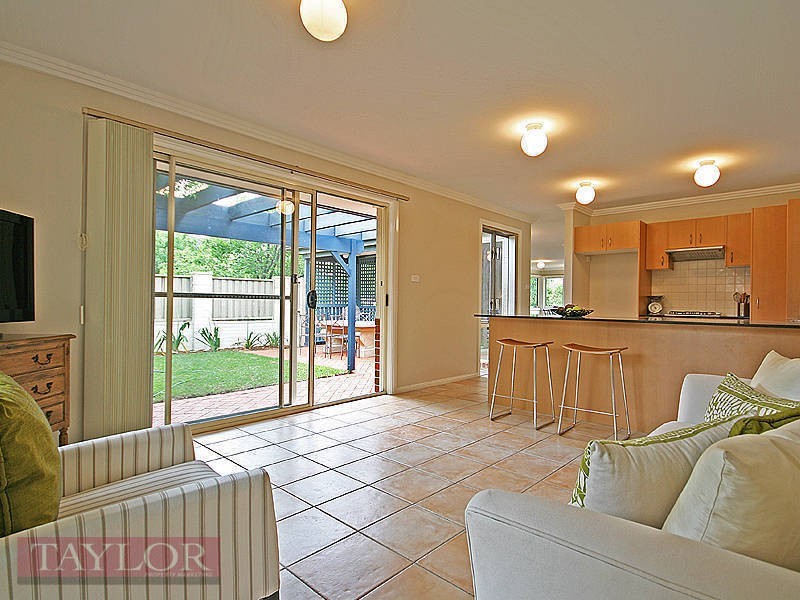 19 Hunterford Crescent, Oatlands NSW 2117