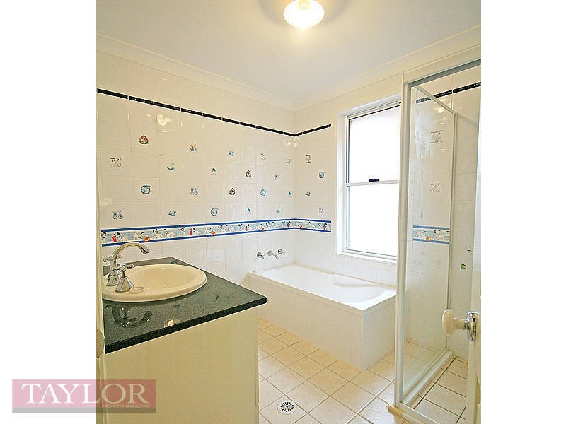 29 Hunterford Crescent, Oatlands NSW 2117