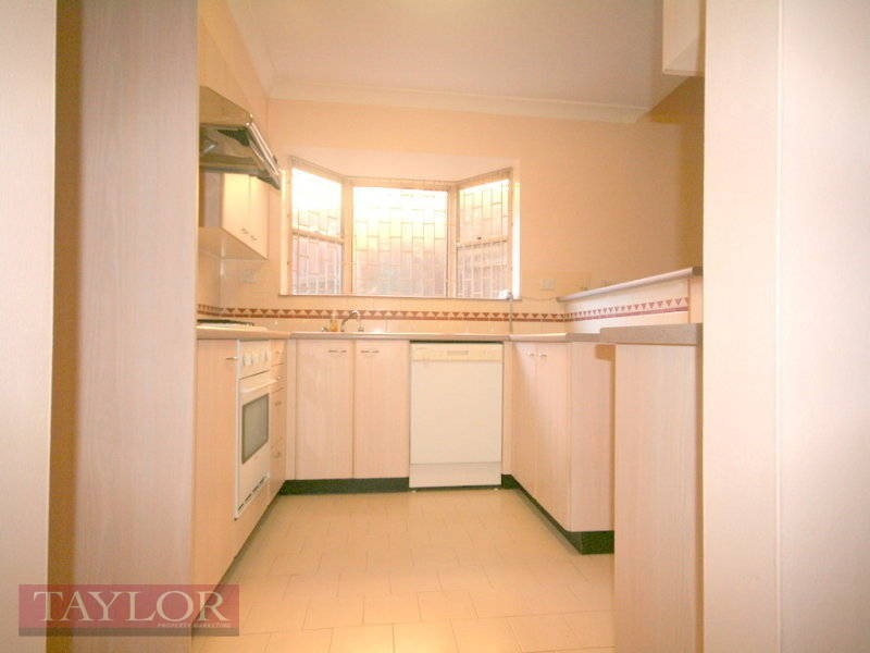 122/40 Strathalbyn Drive, Oatlands NSW 2117