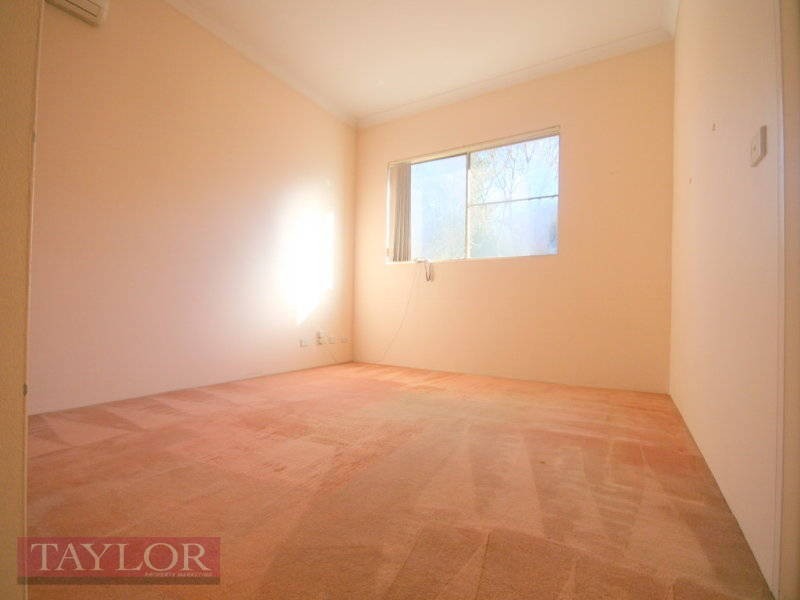 122/40 Strathalbyn Drive, Oatlands NSW 2117