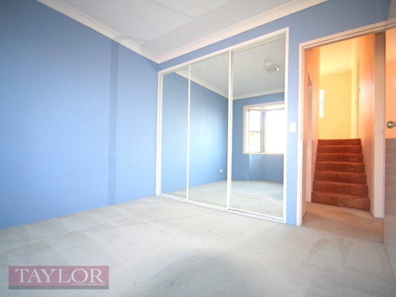 122/40 Strathalbyn Drive, Oatlands NSW 2117