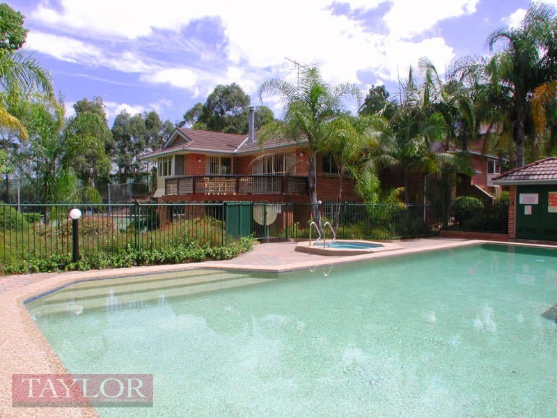 122/40 Strathalbyn Drive, Oatlands NSW 2117