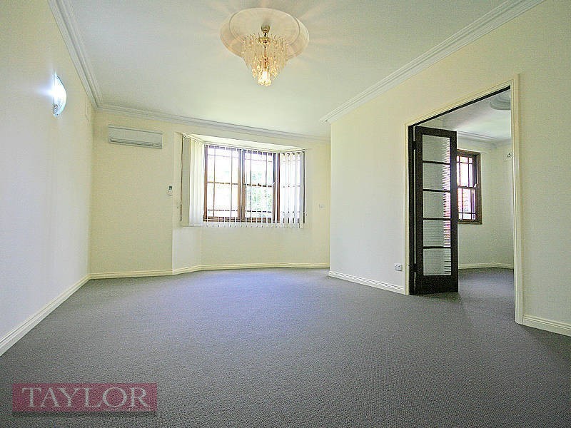 23 Alanas Avenue, Oatlands NSW 2117