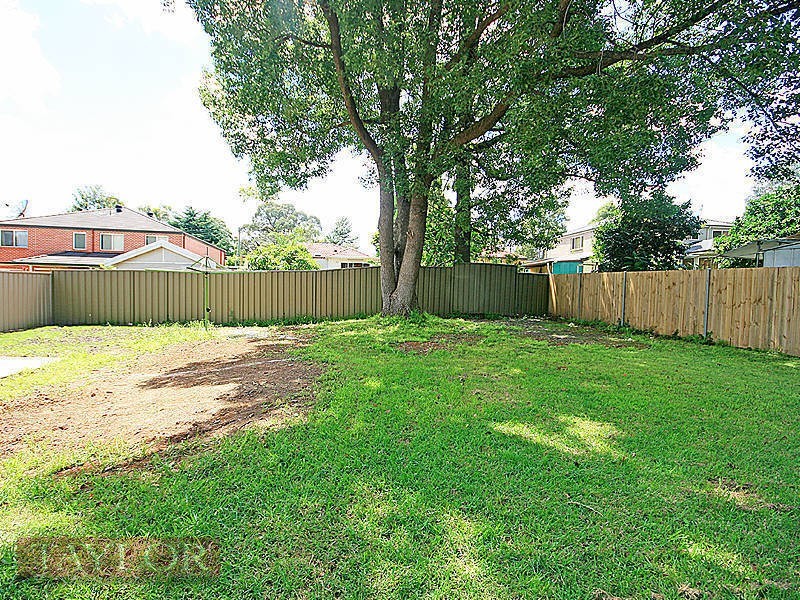 23 Alanas Avenue, Oatlands NSW 2117