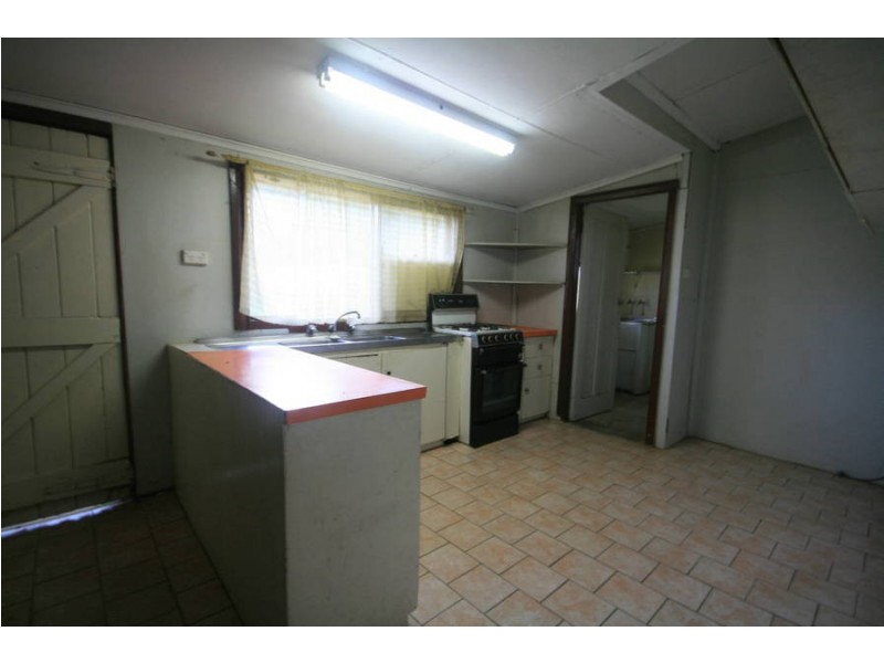 16 Murray Street, Northmead NSW 2152