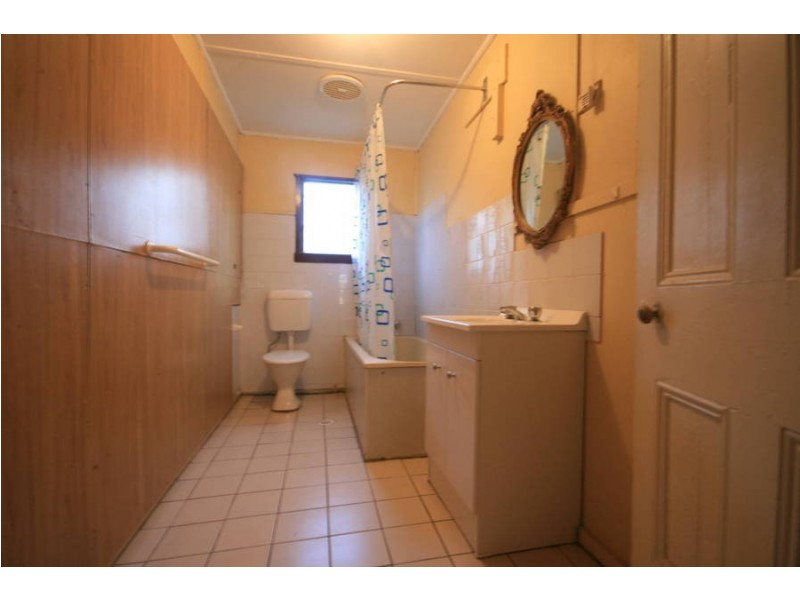 16 Murray Street, Northmead NSW 2152