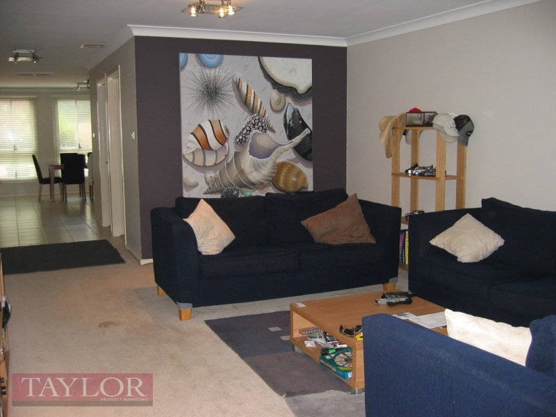 7 Governors Way, Oatlands NSW 2117