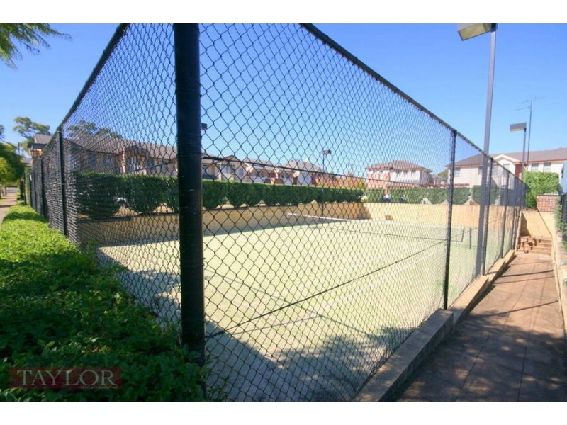 38 Hunterford Crescent, Oatlands NSW 2117