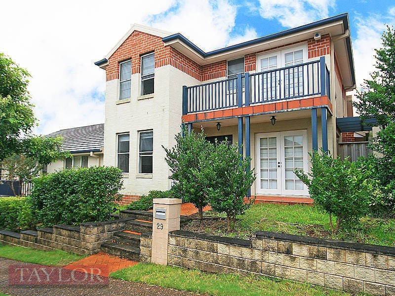 29 Hunterford Crescent, Oatlands NSW 2117