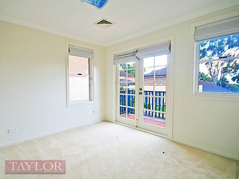 29 Hunterford Crescent, Oatlands NSW 2117