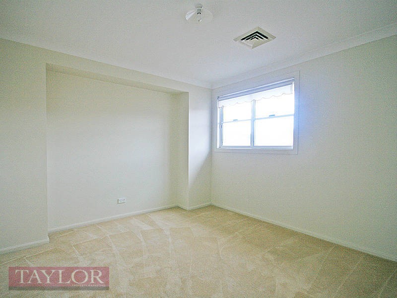 29 Hunterford Crescent, Oatlands NSW 2117