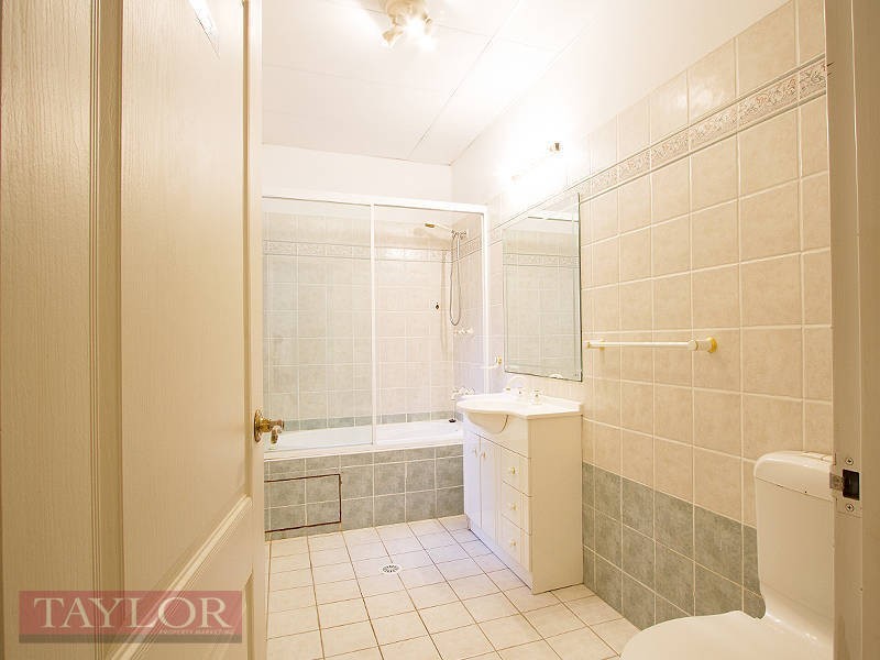 137/40 Strathalbyn Drive, Oatlands NSW 2117