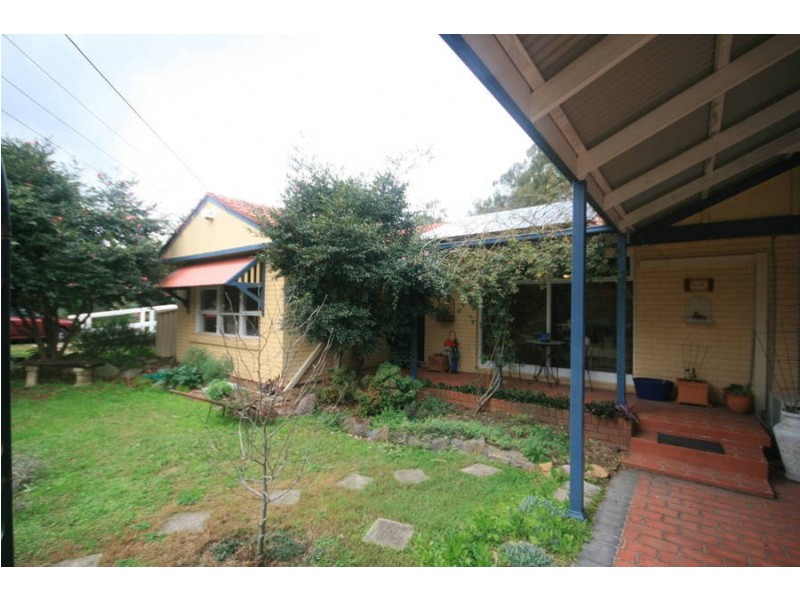 9 Caprera Road, Northmead NSW 2152