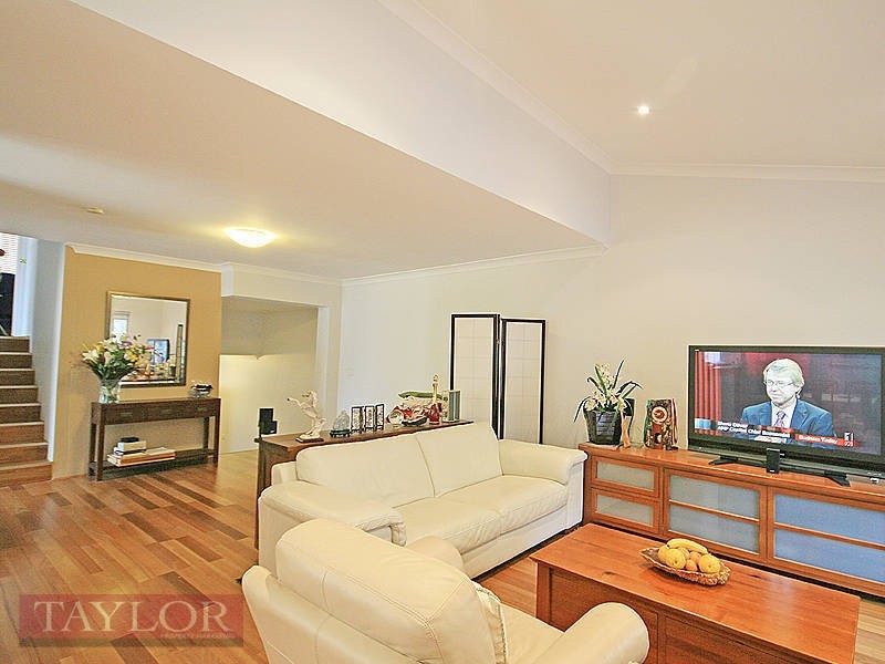 123/40  Strathalbyn Drive, Oatlands NSW 2117