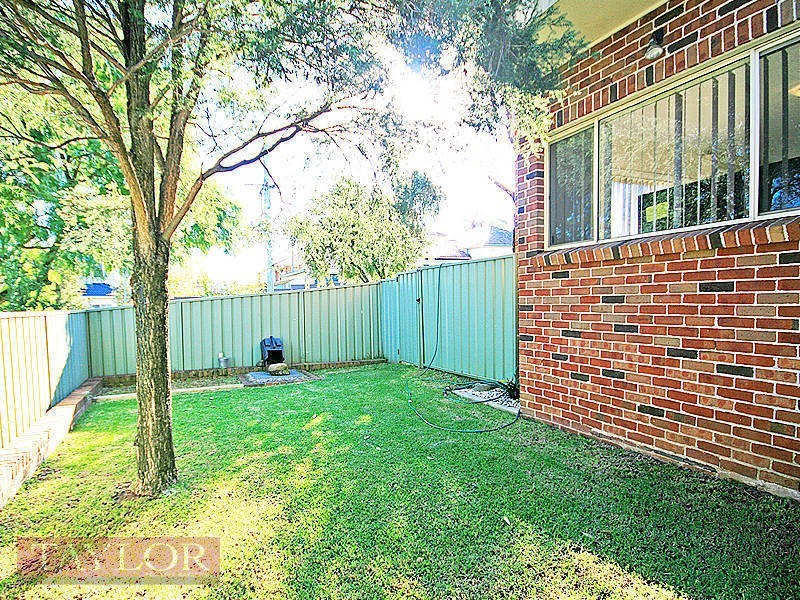 2B Henderson Street, Merrylands NSW 2160