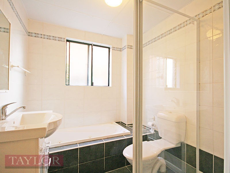 1/27  Early Street, Parramatta NSW 2150