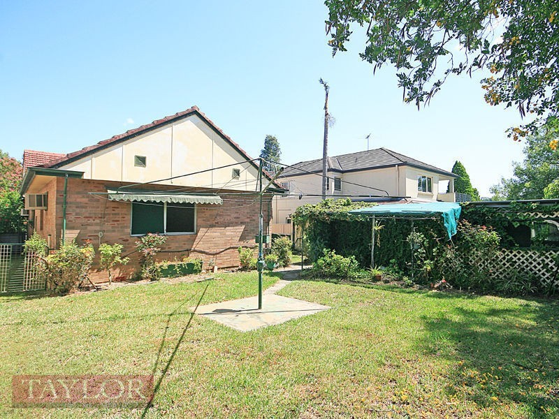 17 Alanas Avenue, Oatlands NSW 2117