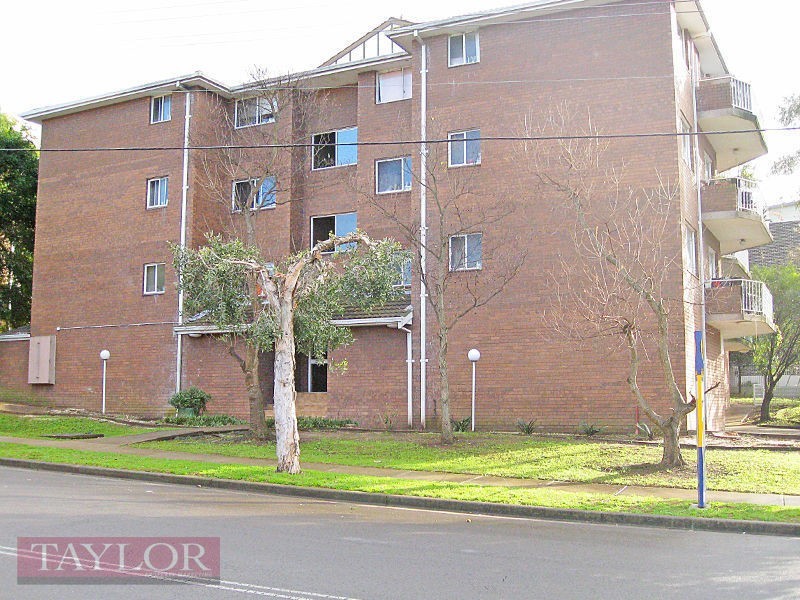 1/15 Pye Street, Westmead NSW 2145