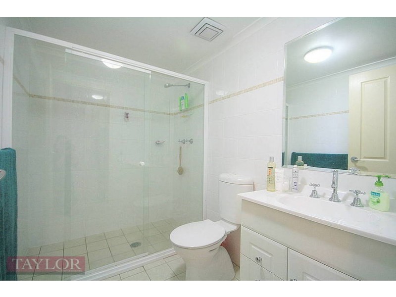 1/15 Governors Way, Oatlands NSW 2117