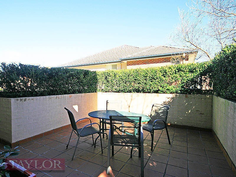 1/15 Governors Way, Oatlands NSW 2117