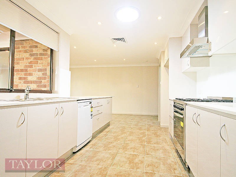 18 Blackwood Place, Oatlands NSW 2117