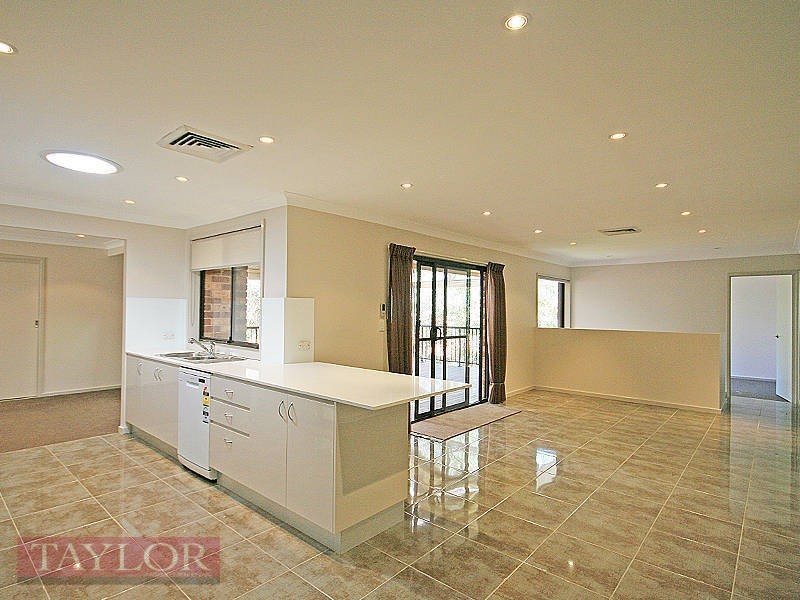 18 Blackwood Place, Oatlands NSW 2117