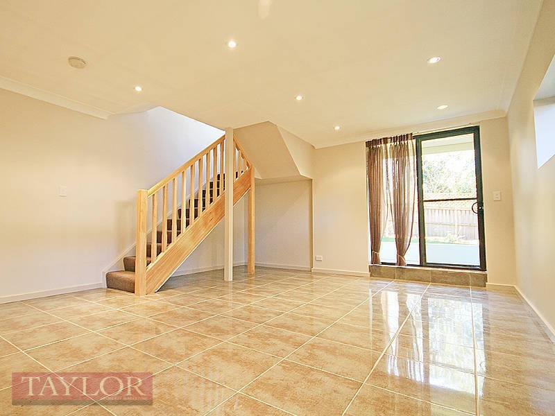 18 Blackwood Place, Oatlands NSW 2117