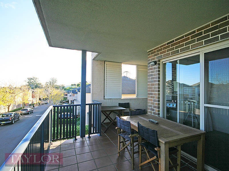 4/15 Governors Way, Oatlands NSW 2117