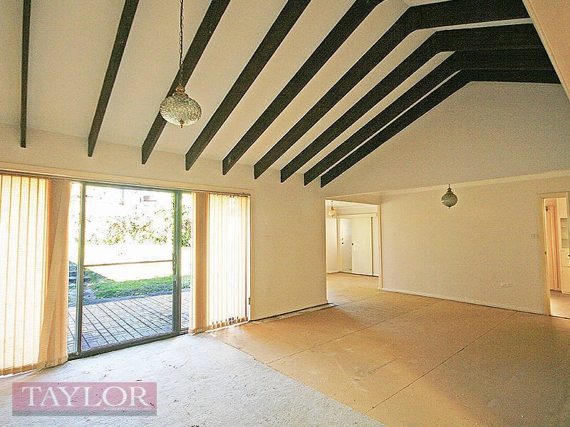 12 Parkwood Place, North Rocks NSW 2151