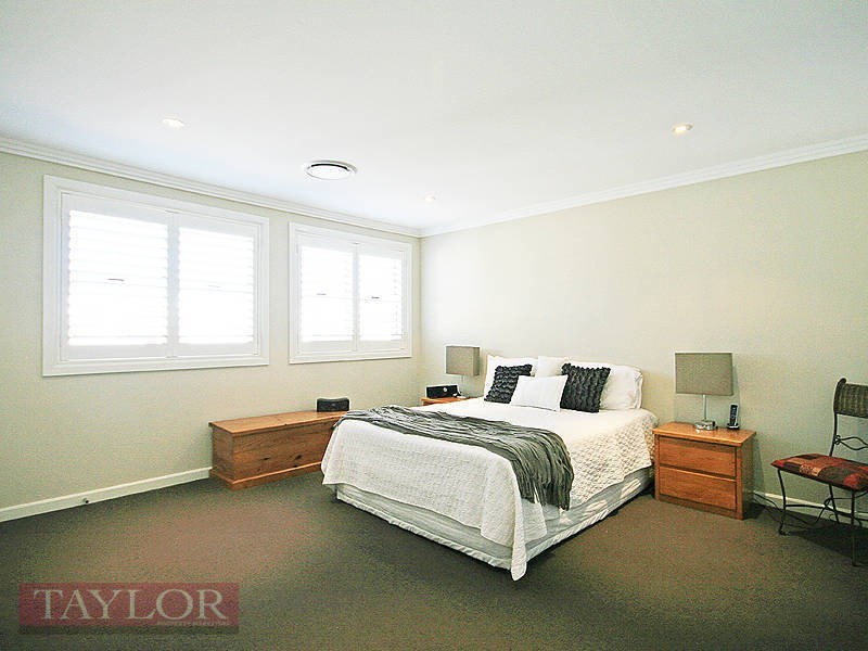 10 Westwood Way, Bella Vista NSW 2153