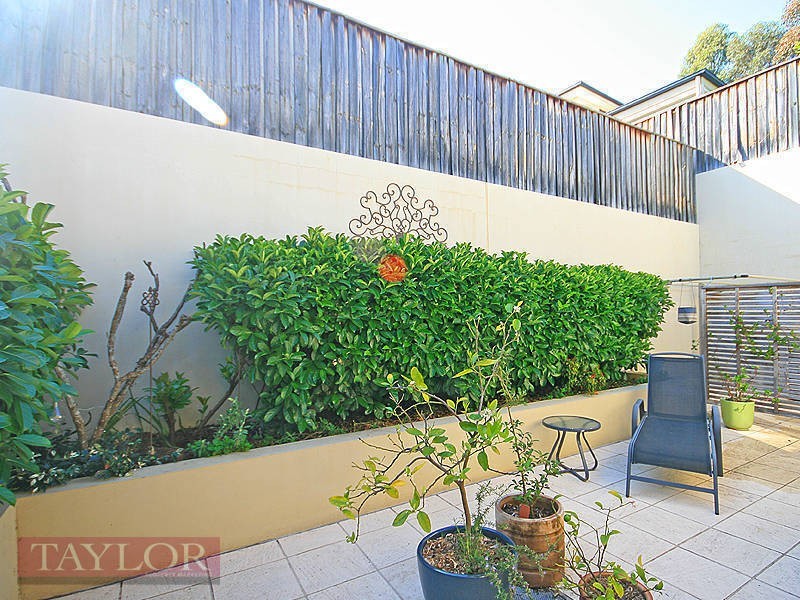 10 Westwood Way, Bella Vista NSW 2153