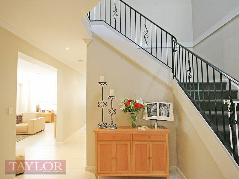 10 Westwood Way, Bella Vista NSW 2153