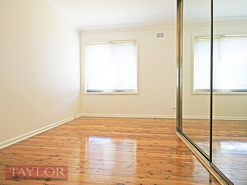 16 Gladys Crescent, Seven Hills NSW 2147