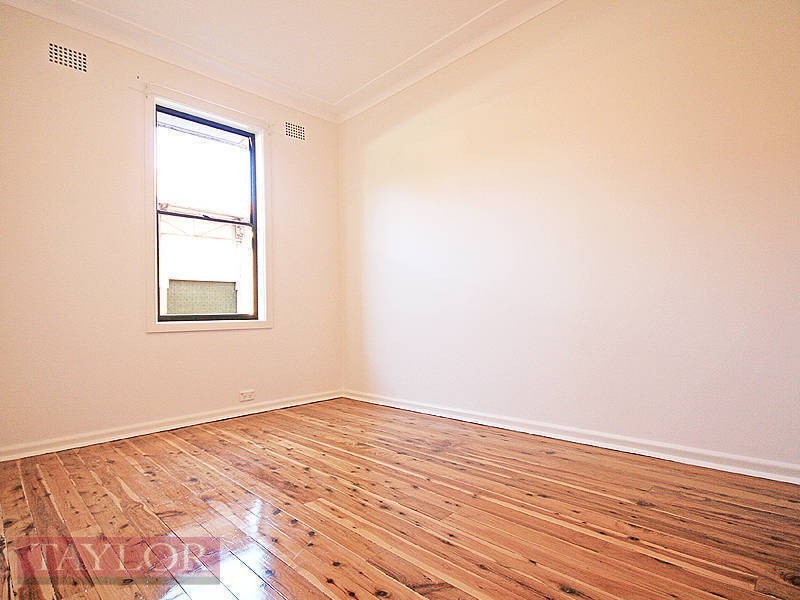 16 Gladys Crescent, Seven Hills NSW 2147