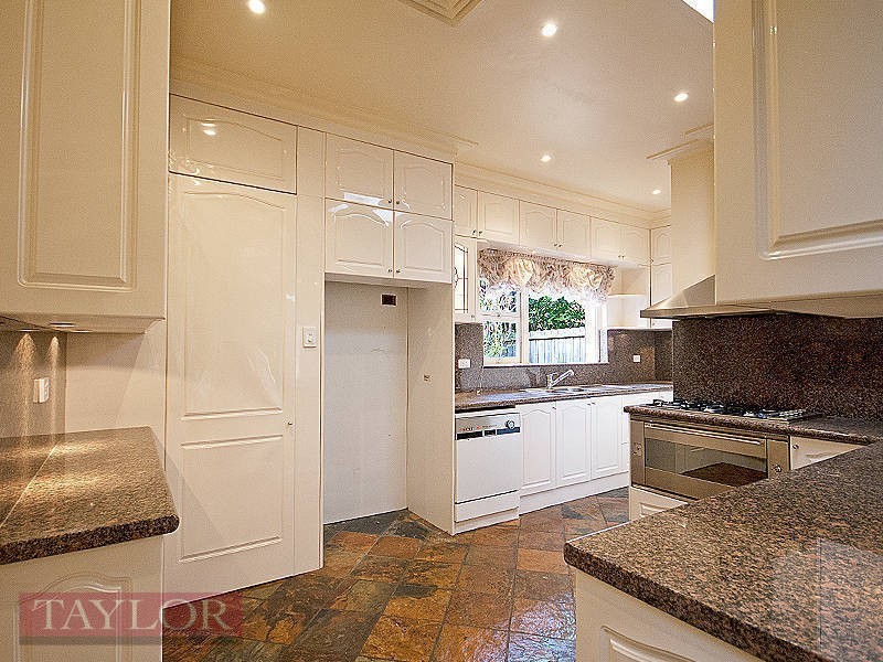 111 Bettington Road, Oatlands NSW 2117